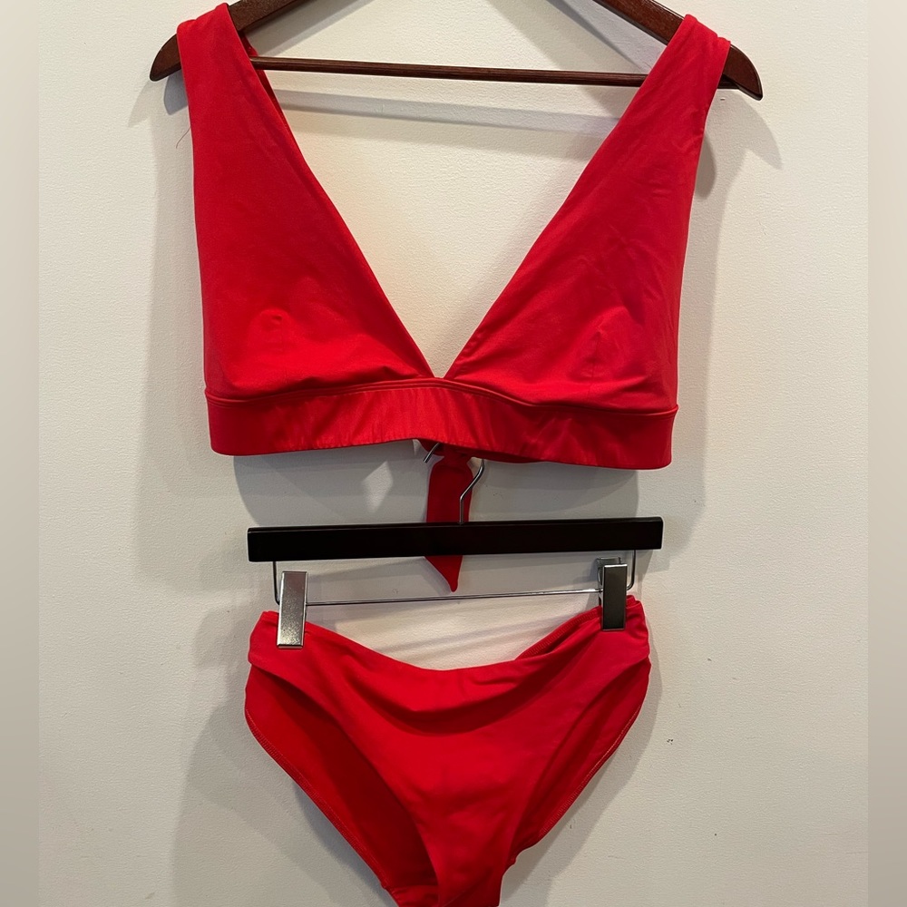 Everlane bikini size XXL in poppy red